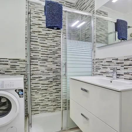Little Gem, Panoramic Balcony, Con Air, Pool, Wifi Appartement