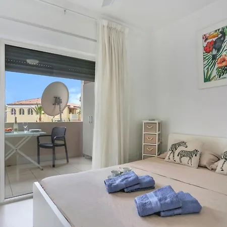 Little Gem, Panoramic Balcony, Con Air, Pool, Wifi Appartement Chayofa
